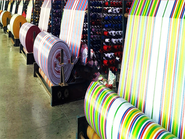 建筑工地防水覆膜彩条布厂家报价